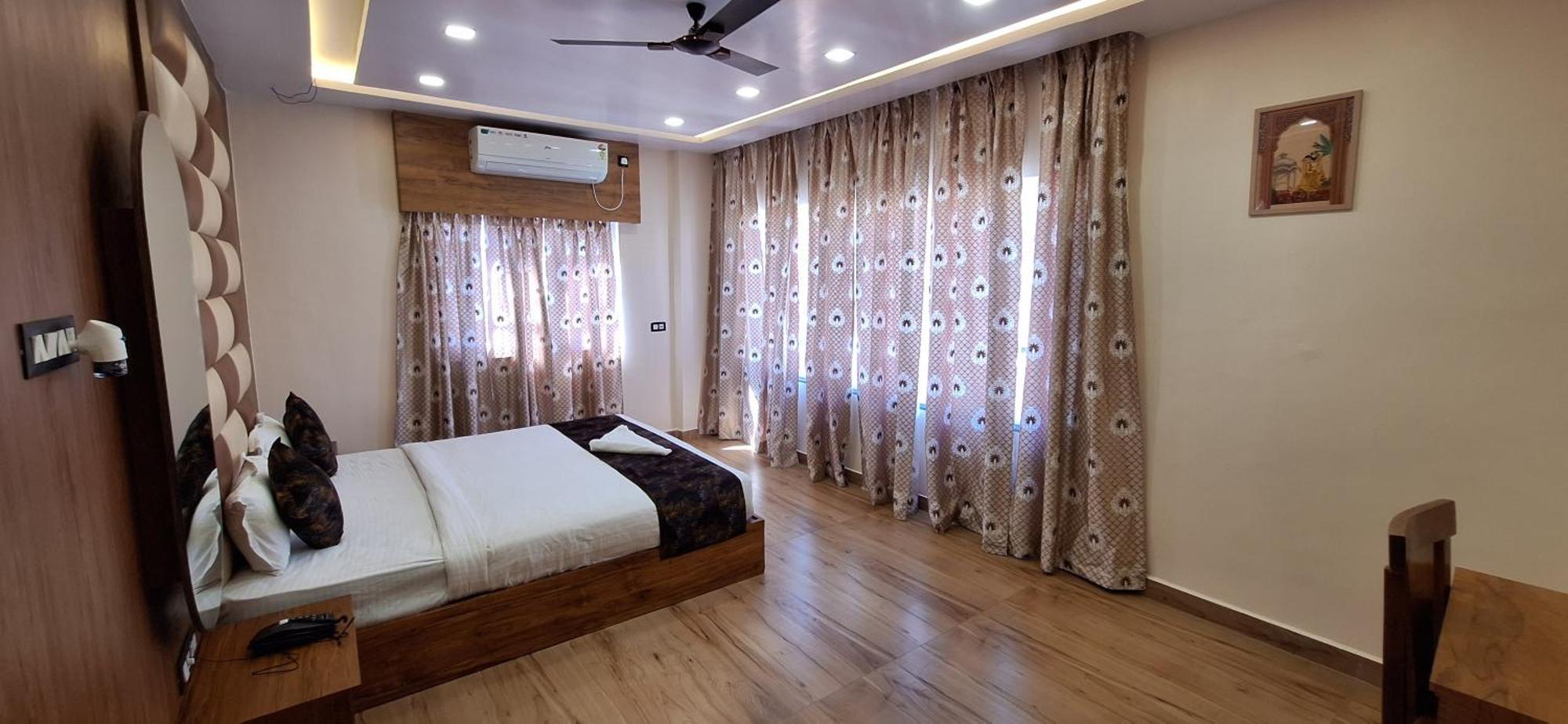 New Sun International & Banquet Hall จัมเชดปูร์ ภายนอก รูปภาพ